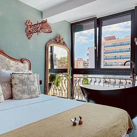 Апартаменты Alhambra Deco Homtels Торремолинос Экстерьер фото