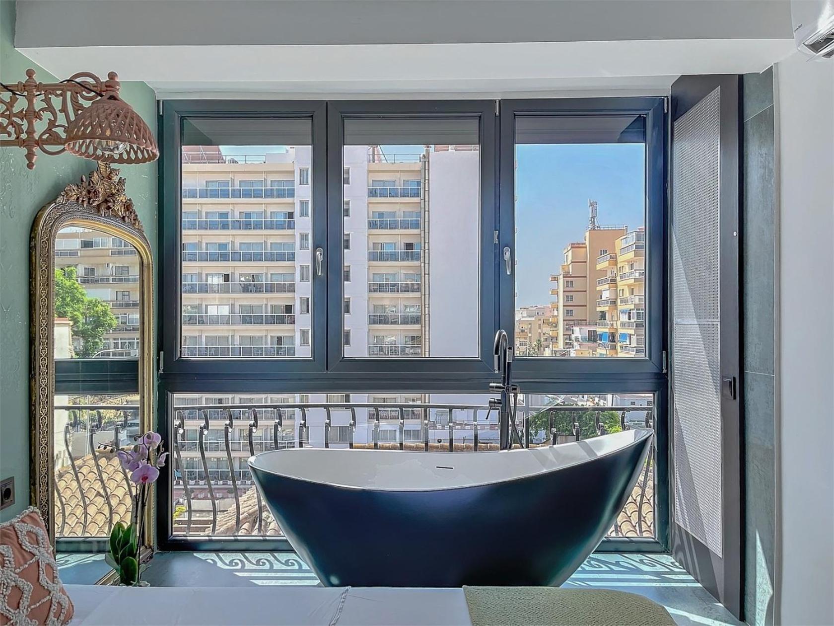 Апартаменты Alhambra Deco Homtels Торремолинос Экстерьер фото